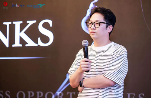 弗萊 小紅書商業部國貨美護平臺專家弗萊